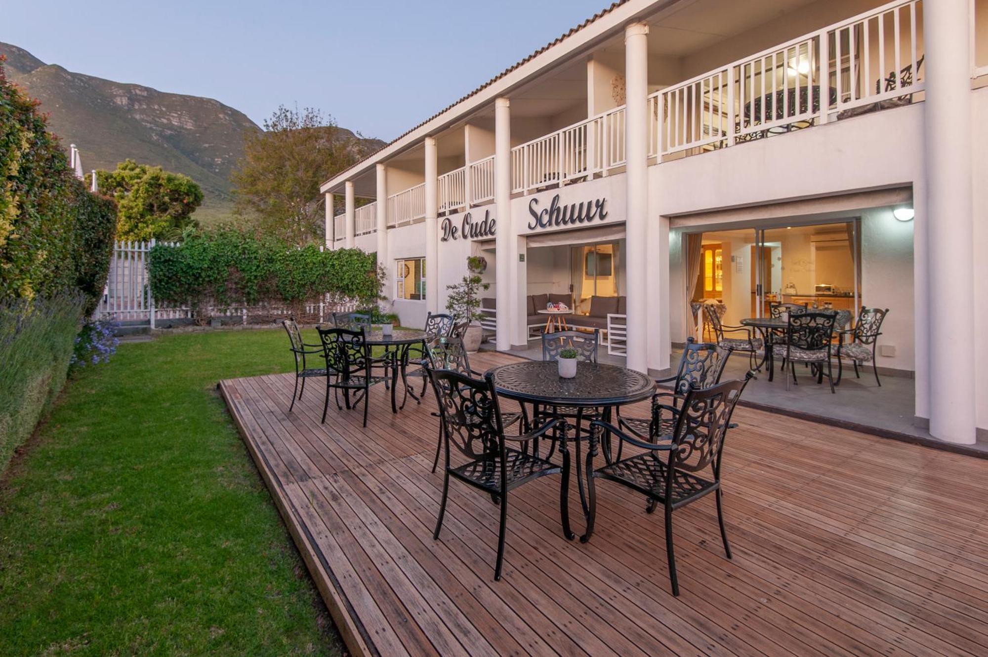 Oude Schuur Boutique Guesthouse Херманус Екстериор снимка